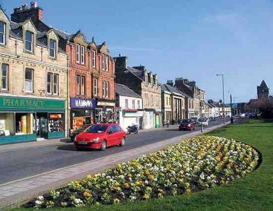 Cosy Authentic Flat In The Heart Of Galashiels Exterior photo