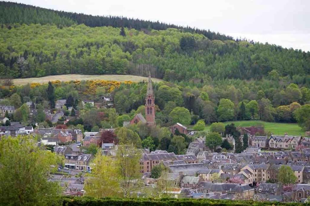 Cosy Authentic Flat In The Heart Of Galashiels Exterior photo